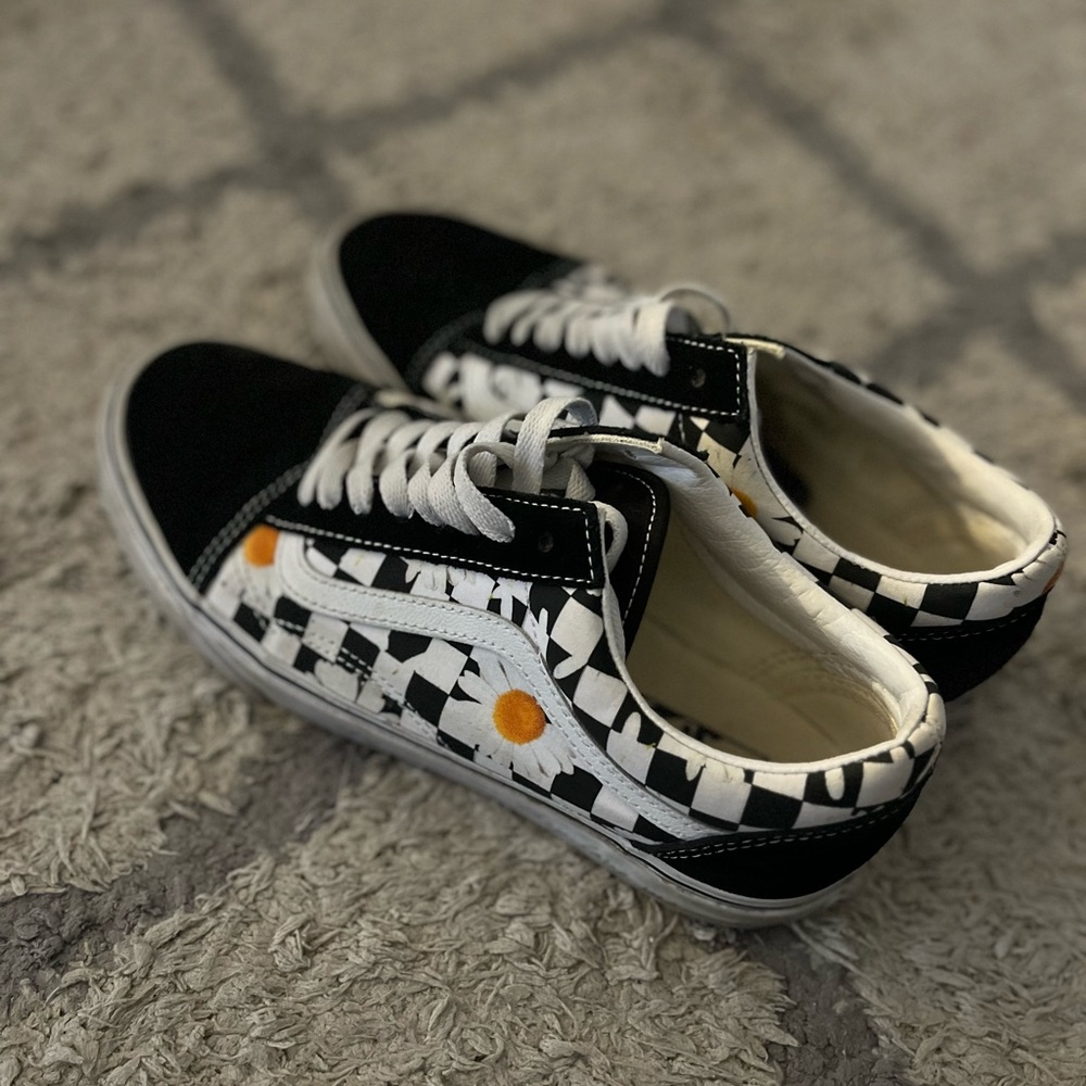 Old Skool Vans with checkerboard and daisy print